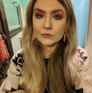 Meet your Posher, Clare